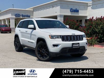 Used 2018 Jeep Grand Cherokee Laredo