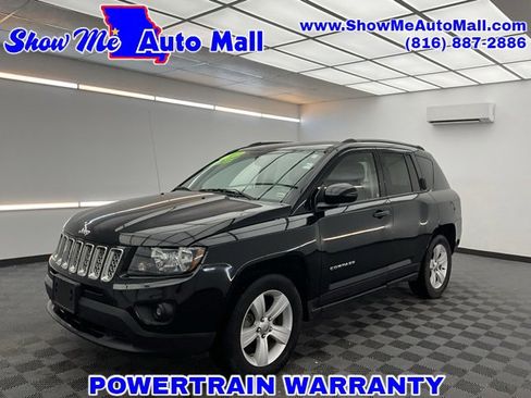 Used 2017 Jeep Compass Latitude image 1