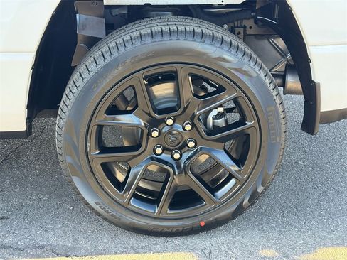 Used 2023 RAM 1500 Laramie image 9