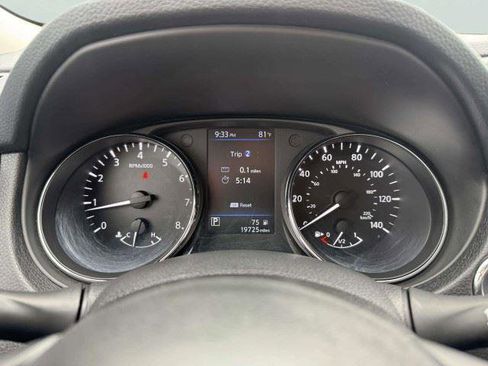 Used 2019 Nissan Rogue SV FWD image 28