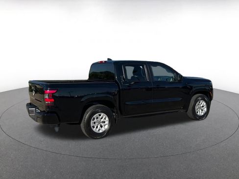 Used 2024 Nissan Frontier SV image 14