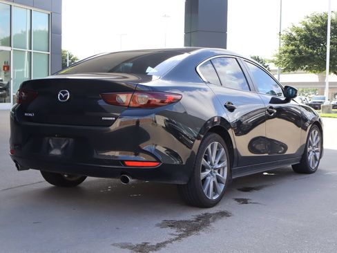 Used 2019 MAZDA MAZDA3 Sedan w/ Select Package FWD image 3