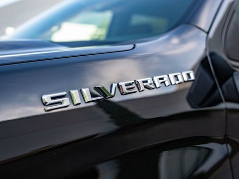Used 2024 Chevrolet Silverado 1500 Custom RWD image 10
