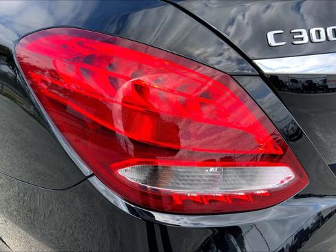 Used 2017 Mercedes-Benz C 300 Sedan image 28
