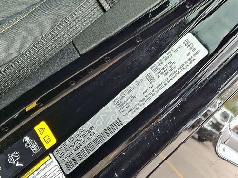 Used 2025 Jeep Wrangler Willys image 38