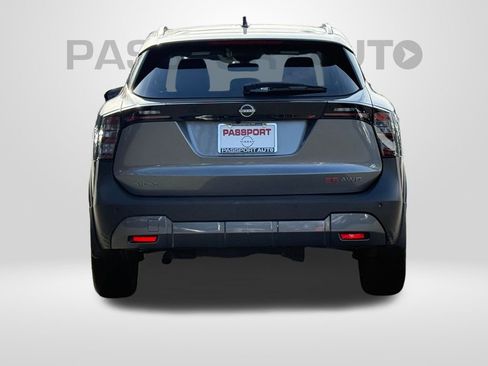 Used 2025 Nissan Kicks SR image 7