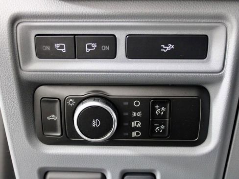 Used 2023 Ford F150 Lariat w/ Trailer Tow Package image 20