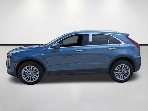 Used 2025 Cadillac XT4 Premium Luxury FWD image 7