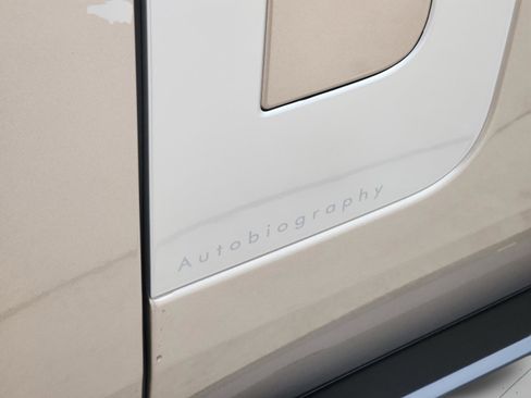 New 2026 Land Rover Range Rover Long Wheelbase Autobiography AWD/4WD image 31