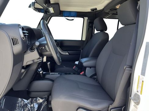 Used 2018 Jeep Wrangler Unlimited Sport S AWD/4WD image 6