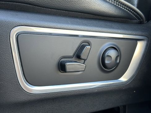 Used 2024 RAM 1500 Laramie image 39