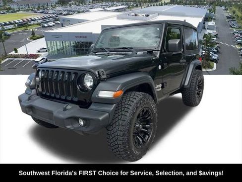 Certified 2018 Jeep Wrangler Sport AWD/4WD image 2