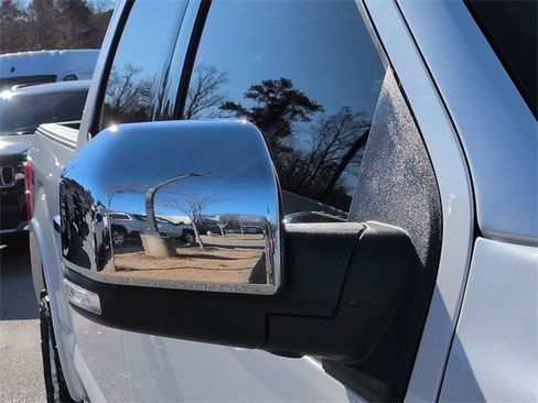 Used 2019 Ford F150 Platinum w/ Equipment Group 701A Luxury image 11