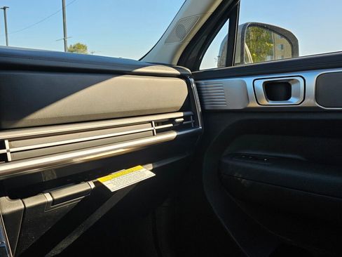 New 2026 Hyundai Santa Fe SE image 21