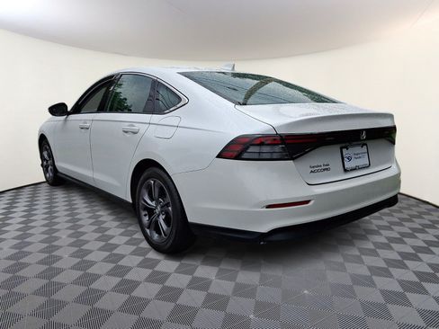Used 2023 Honda Accord EX image 4