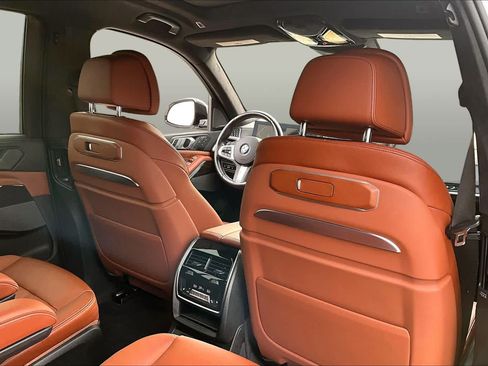 Used 2025 BMW X7 xDrive40i w/ Executive Package AWD/4WD image 20