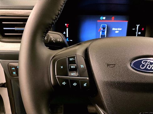 Used 2025 Ford Maverick XLT w/ XLT Luxury Package FWD image 17