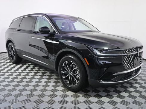 New 2026 Lincoln Nautilus Premier w/ Equipment Group 102A AWD/4WD image 8