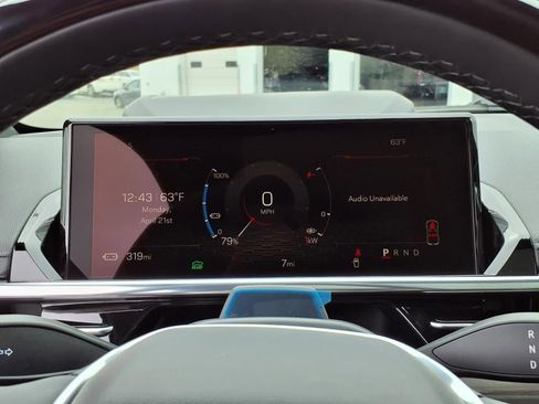 New 2025 GMC Sierra EV Denali image 18