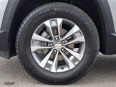 Used 2025 Chevrolet Equinox LT AWD/4WD image 8