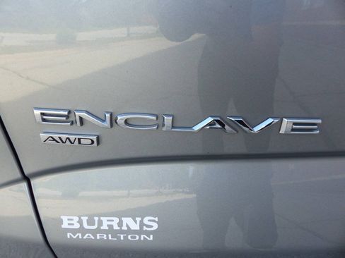 Used 2023 Buick Enclave Essence AWD/4WD image 9