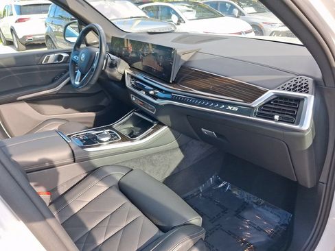 Used 2026 BMW X5 sDrive40i RWD image 22