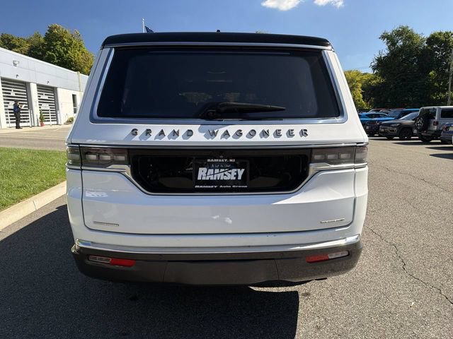 Used 2022 Jeep Grand Wagoneer Series III w/ Rear Seat Video Group 1 AWD/4WD image 7