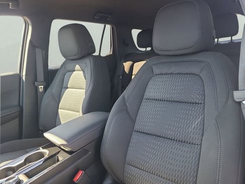 New 2026 Chevrolet Equinox LT FWD image 17