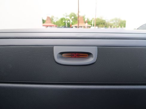 Used 2011 Mercedes-Benz SL 550 image 25