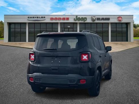 Certified 2019 Jeep Renegade Altitude w/ Quick Order Package 22M image 3
