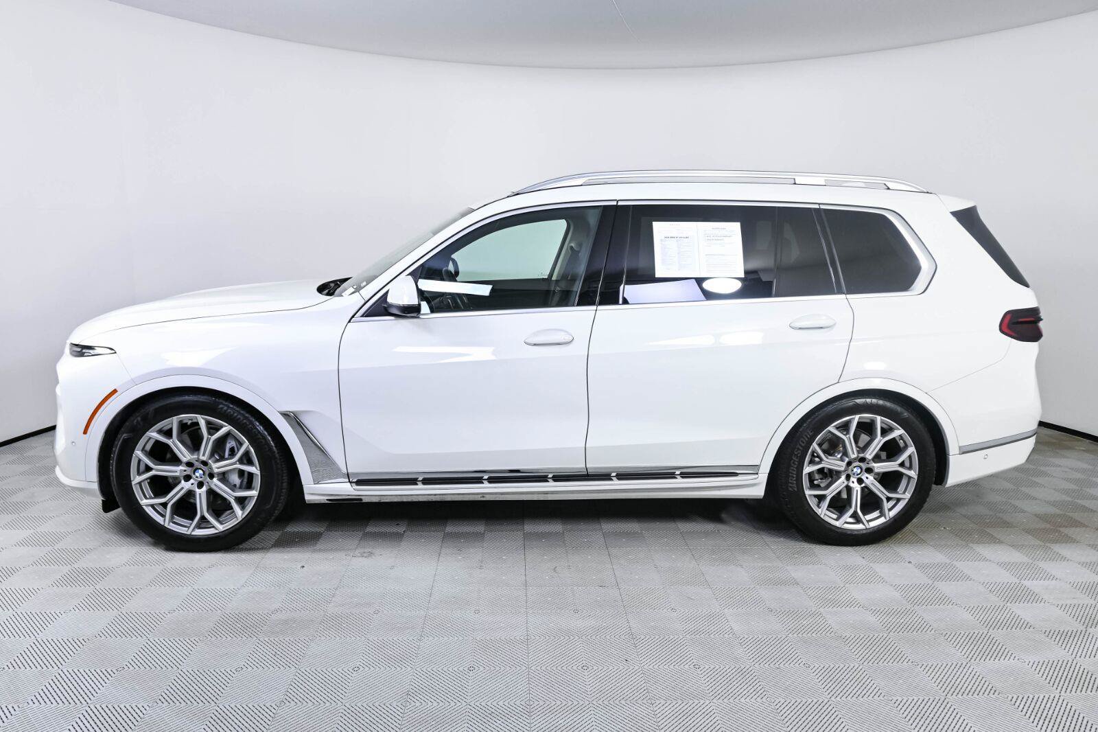 Used 2026 BMW X7 xDrive40i AWD/4WD image 2
