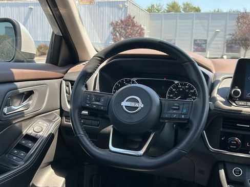 Certified 2023 Nissan Rogue SV w/ SV Premium B Package AWD/4WD image 23