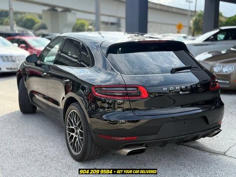 Used 2018 Porsche Macan AWD/4WD image 3