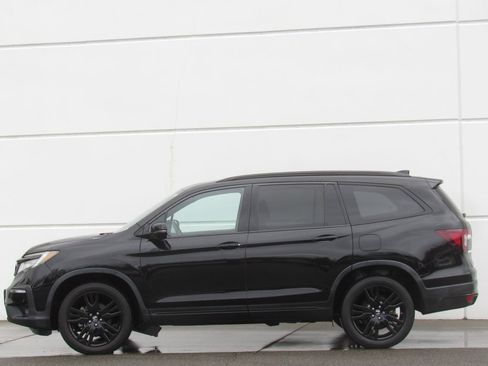 Used 2020 Honda Pilot Black Edition image 4