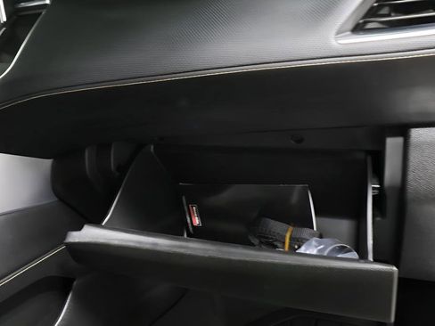 Used 2024 GMC Yukon XL SLT w/ SLT Premium Package AWD/4WD image 38