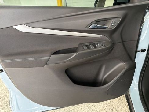 Used 2022 Chevrolet Bolt EUV LT image 10