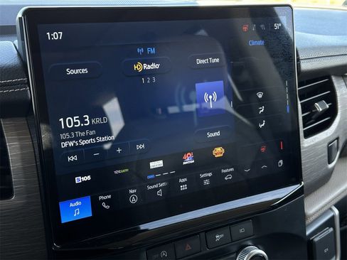 Used 2024 Ford Expedition Limited image 19