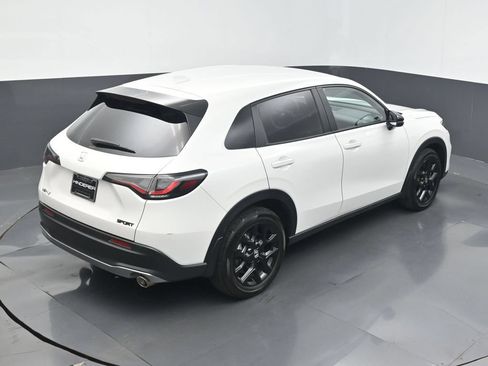 Certified 2024 Honda HR-V Sport image 12
