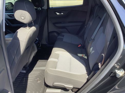 Used 2023 Chevrolet Blazer LT w/ Convenience Package FWD image 9