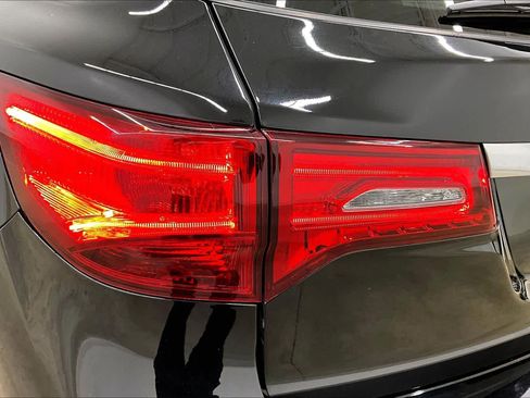 Used 2018 Acura MDX FWD image 29