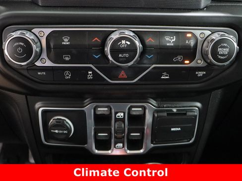 Used 2021 Jeep Wrangler Unlimited Sahara image 19