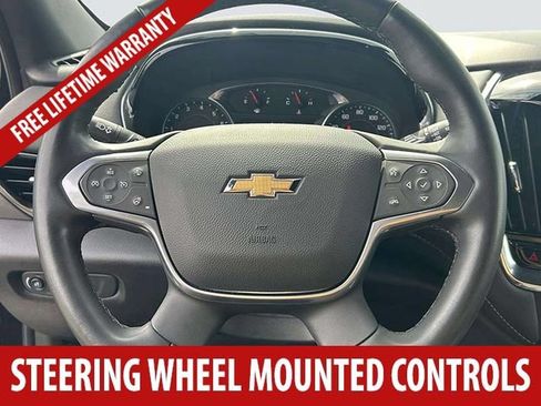 Used 2023 Chevrolet Traverse LT FWD image 8