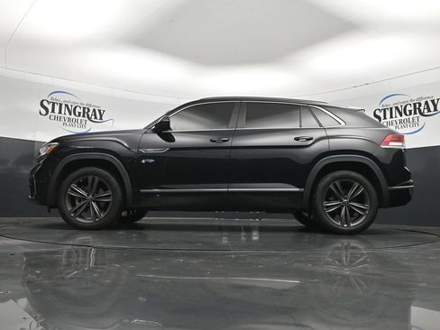 Used 2022 Volkswagen Atlas Cross Sport SEL R-Line AWD/4WD image 29