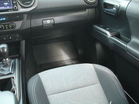 Certified 2021 Toyota Tacoma TRD Off-Road w/ Technology Package image 14