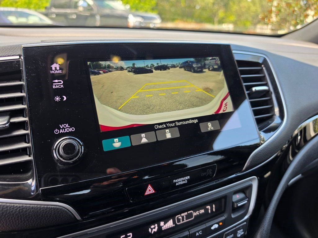 Used 2021 Honda Pilot Black Edition image 18