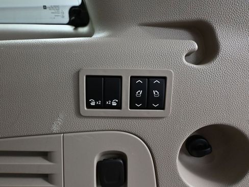 Used 2020 Cadillac Escalade ESV Premium Luxury AWD/4WD image 52