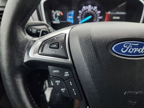 Used 2020 Ford Fusion Titanium image 37