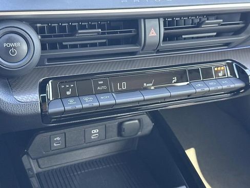 Used 2024 Toyota Prius XLE FWD image 27