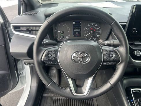 Used 2025 Toyota Corolla SE image 16