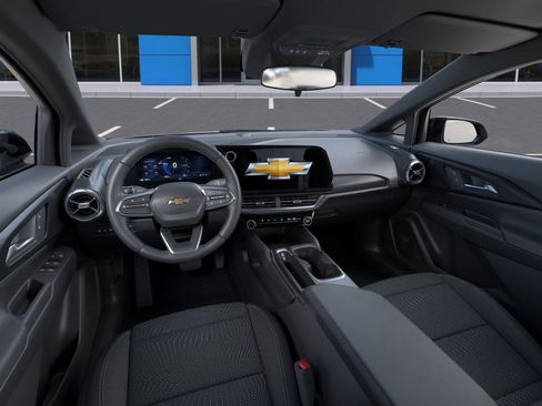 New 2026 Chevrolet Equinox EV LT image 16